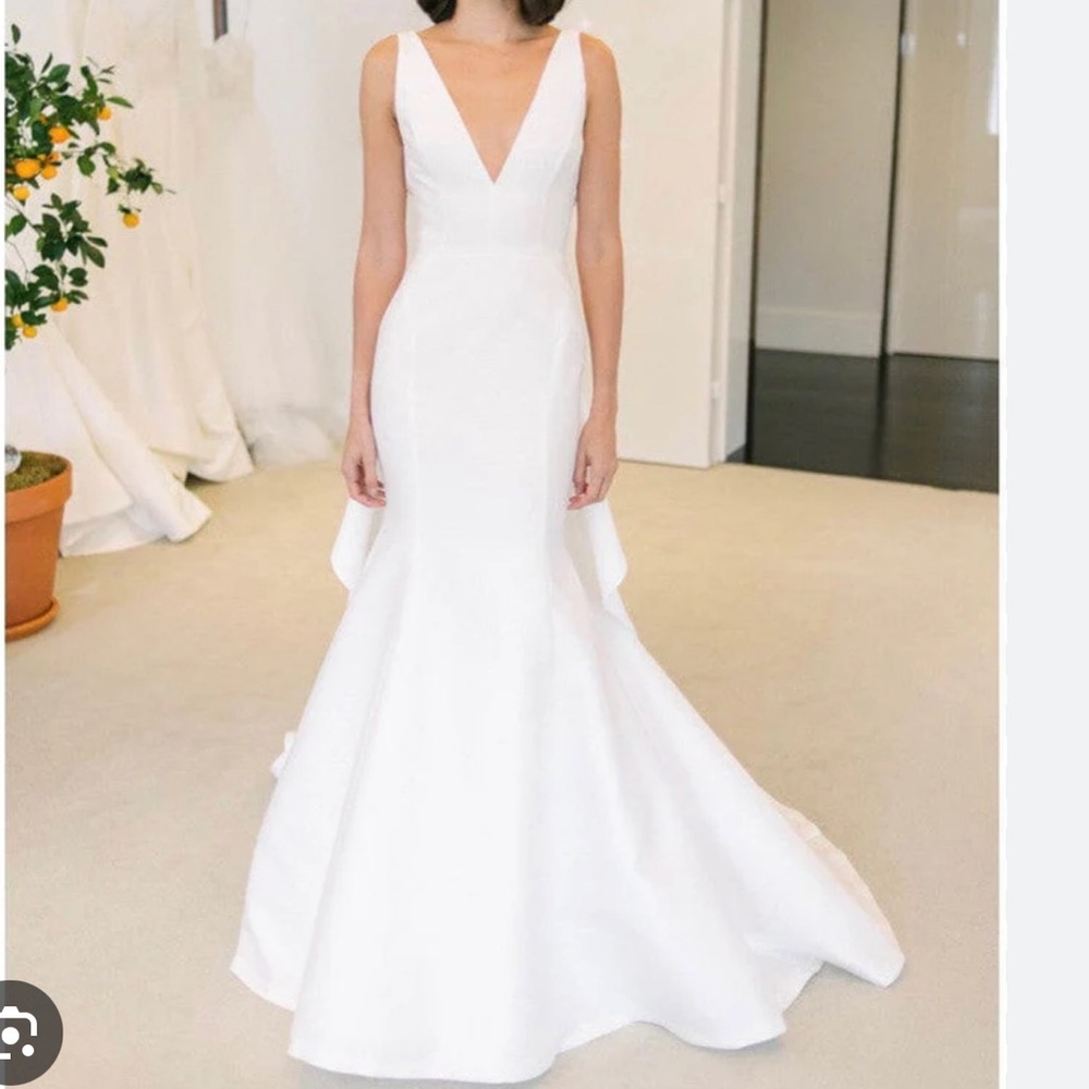 Carolina Herrera Lyla Wedding Dress